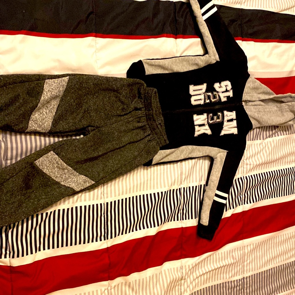 Kids jump suit set